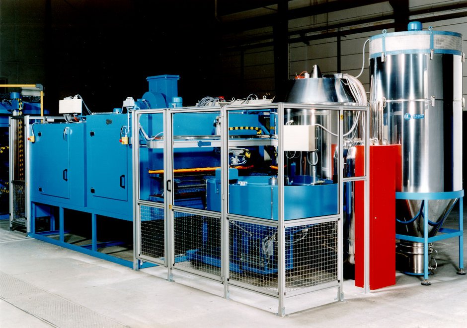 Vollautomatische Pulverlackieranlage zum hochpräzisen Dünnschicht-Pulverlackieren